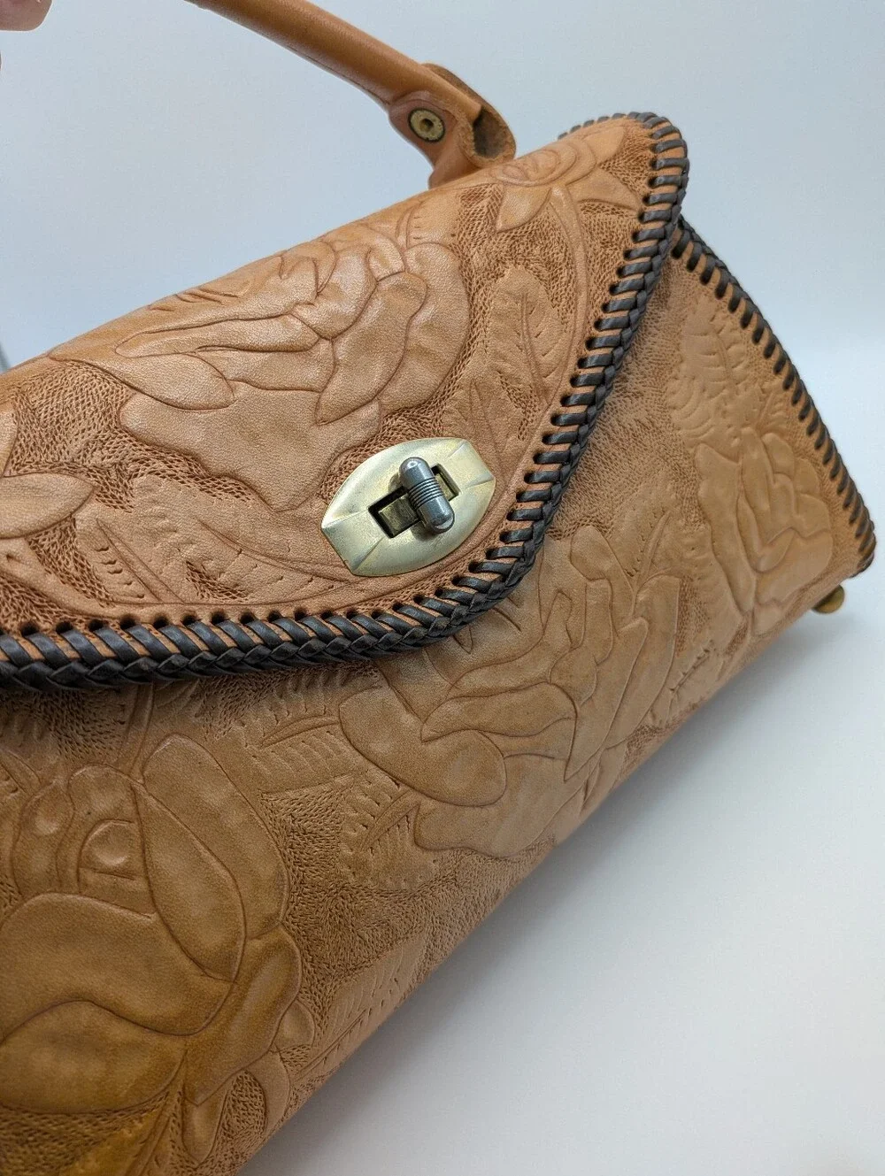 Vintage 70s Hand Tooled Floral Leather Top Handle Bag Purse